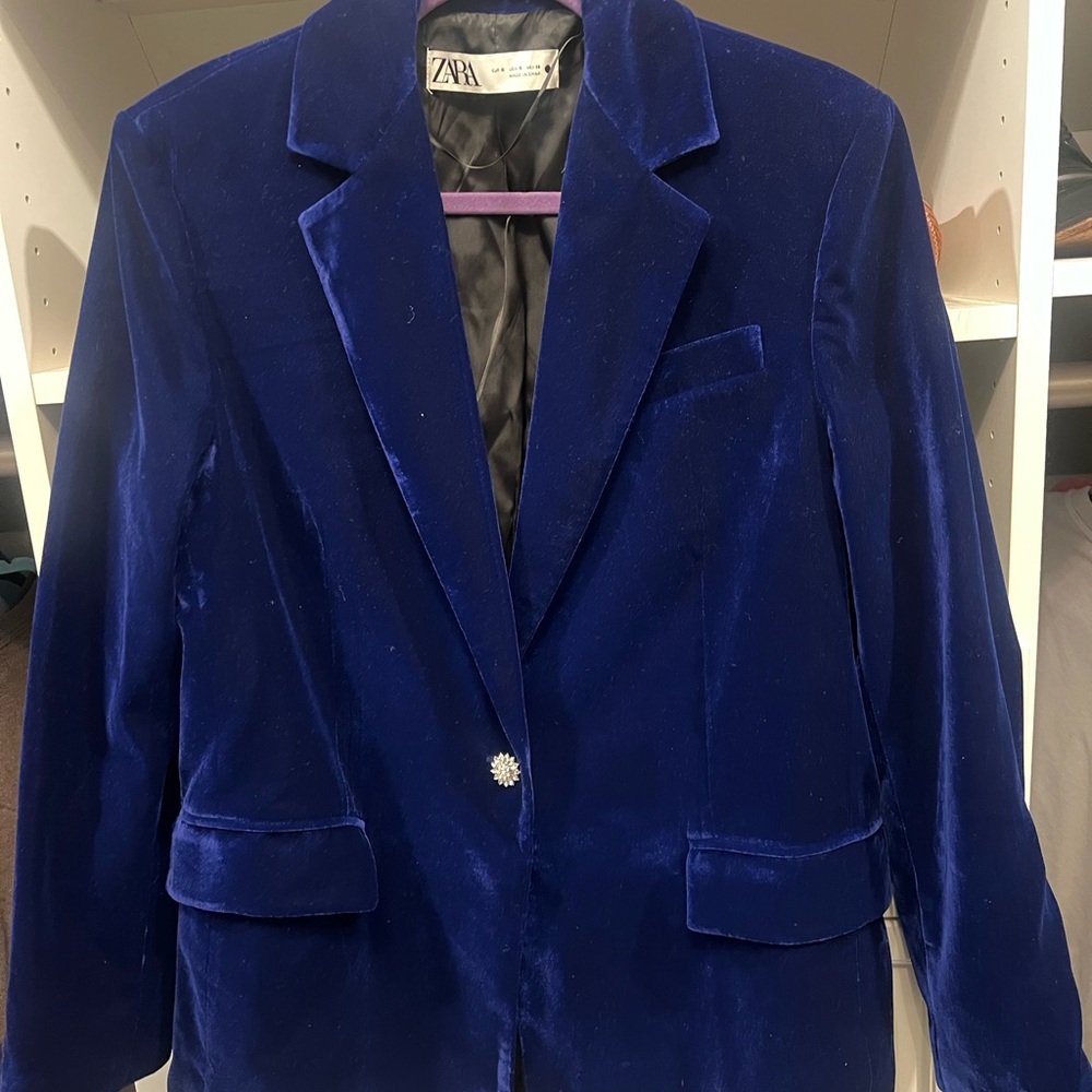 Zara Women's Royal Blue oversized Velvet Blazer; size small; nwot